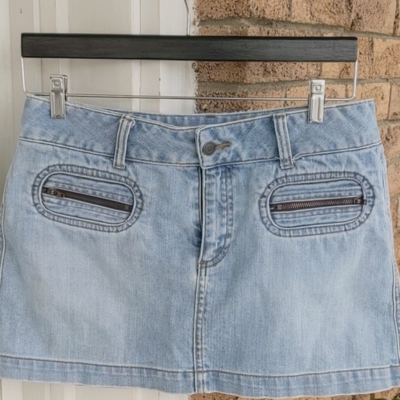American Eagle Outfitters Dresses & Skirts - American Eagle Outfitters Light Blue Denim Mini Skirt with Zip Pockets